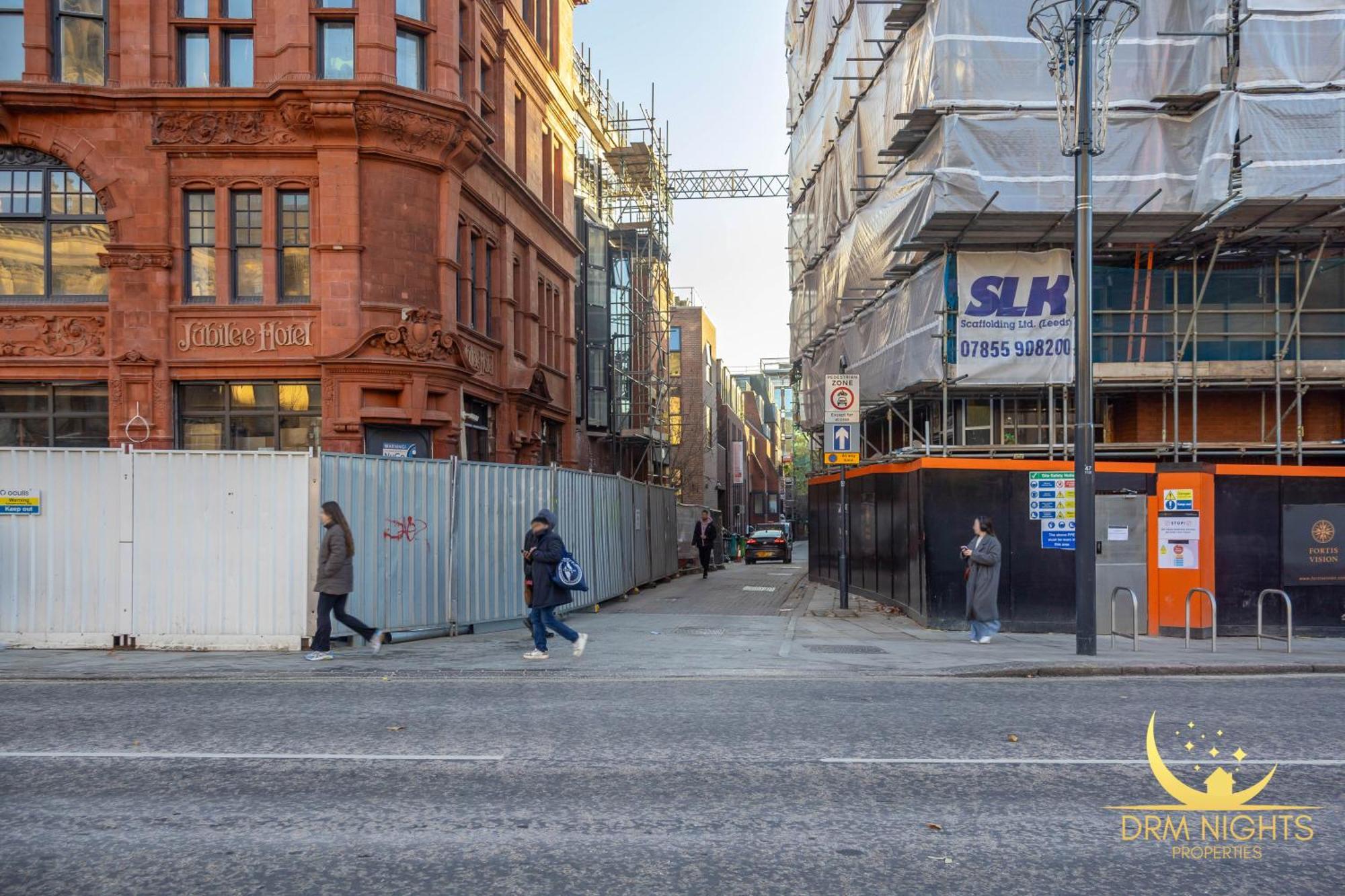 Modern 1-Bedroom Apartment In Leeds City Centre Sleeps 2 Central Station Exterior foto